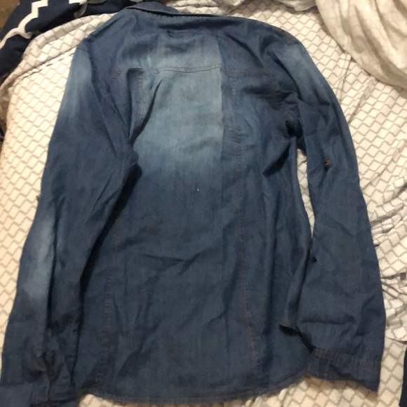 Long Sleeve Buttoned Down Denim Shirt - Picture 3 of 3